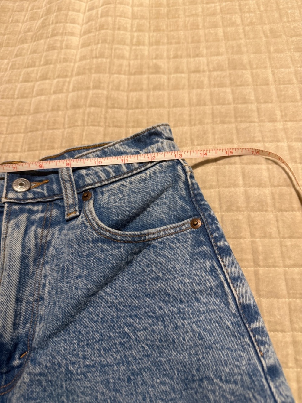 ABERCROMBIE & FITCH HIGH RISE DAD DENIM SHORTS LIGHT BLUE DENIM - Picture 6 of 13